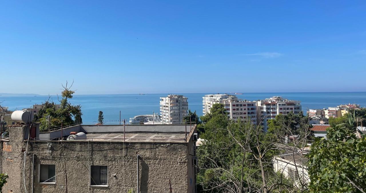 Nostalgic Sea View Apartments Durres Exterior photo